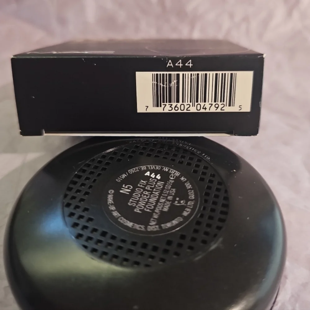 MAC Cosmetics bundle pressed